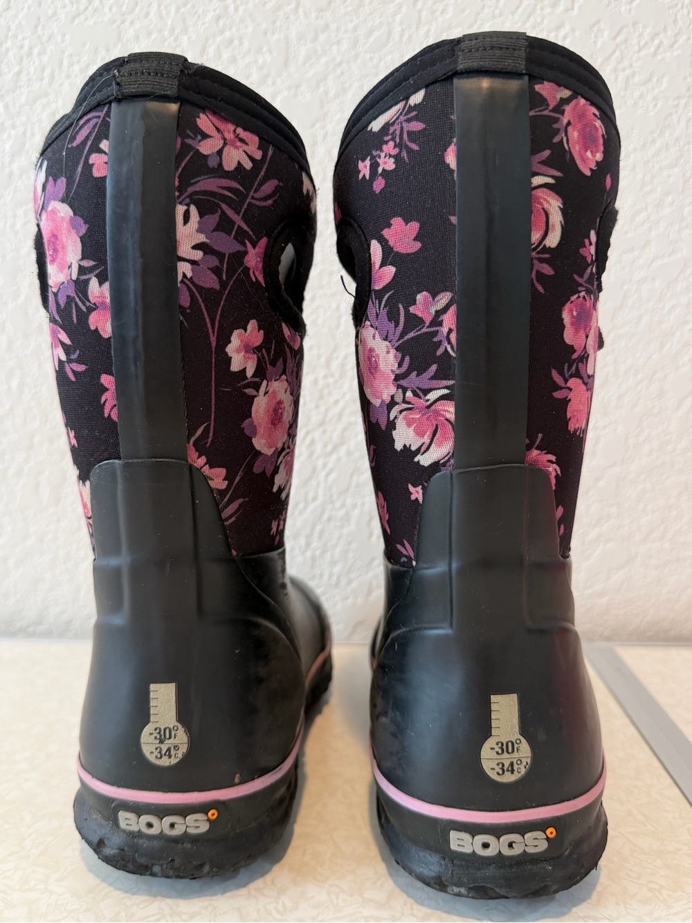 Pretty floral Classic Painter Bogs Boots size 12 - Picture 4 of 6